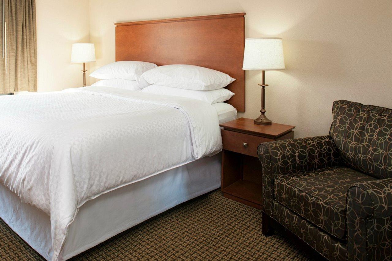 Four Points By Sheraton Fort Myers Airport المظهر الخارجي الصورة